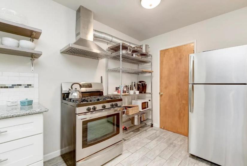 Perla D'Italia -1Br- Free Driveway Parking -1 Car San Diego Exterior foto
